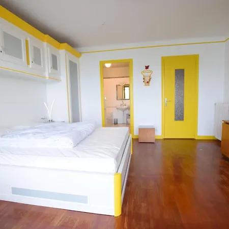 Apartment Spacieux A Evian, Proche Centre Et Lac, Pour 5 Personnes, Animaux Acceptes - Fr-1-498-7