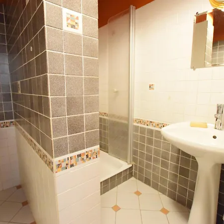 アパート Spacieux A Evian, Proche Centre Et Lac, Pour 5 Personnes, Animaux Acceptes - Fr-1-498-7 エヴィアン・レ・バン